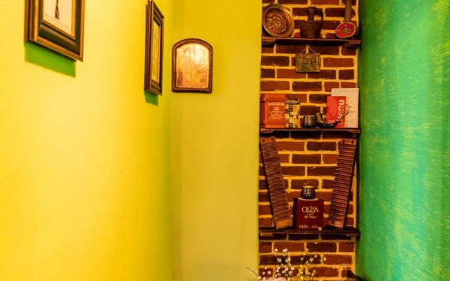 Art apartment EVMOLPIAS near Roman stadium