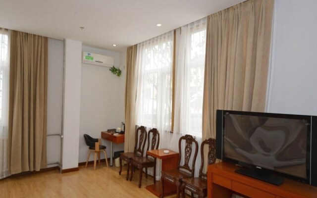 Vatica Tianjin Five Avenues Foreign College Hotel