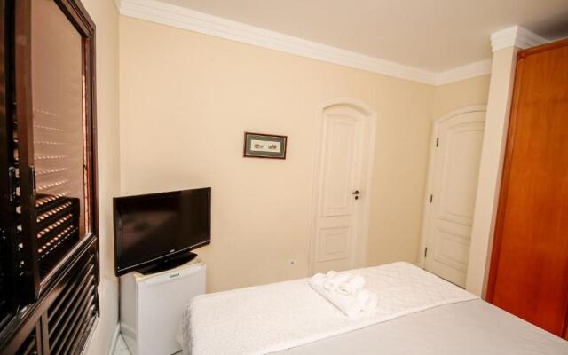 Suites Natalia Enseada