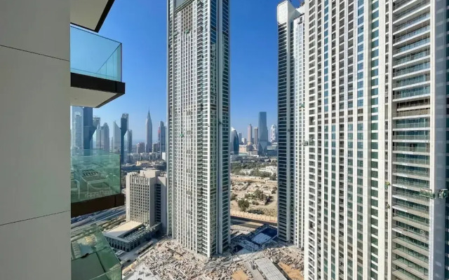 Skyscrapper Connected to DM by Bnbmehomes