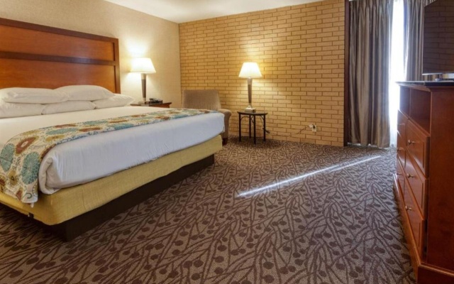 Drury Inn & Suites Atlanta Airport