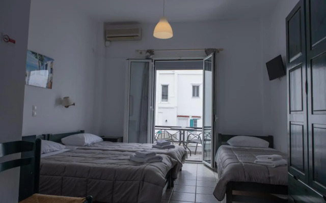 Soula Rooms Tinos