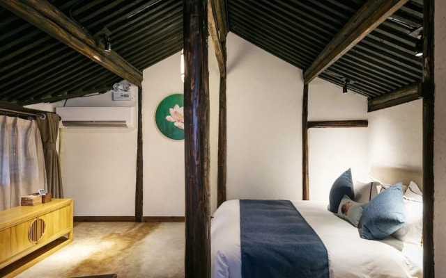 Xiananshan Village Hotel