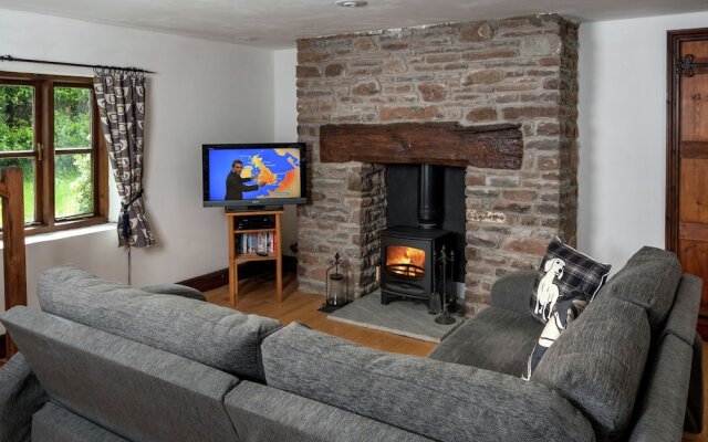 A Lovely old Stone Barn Between Talgarth and Crickhowell