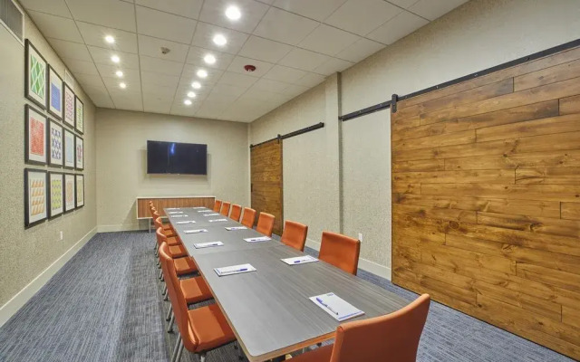 Holiday Inn Express &amp; Suites Hermiston Downtown