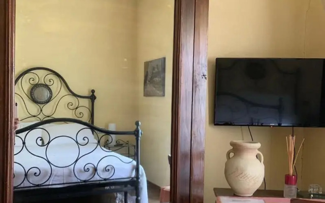 Spineto House