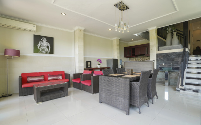 Griya Shanti Homestay by OYO Rooms