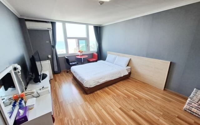 Yangyang Naksan Pebble Beach