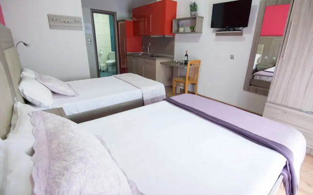 Avra Comfort Rooms- Family
