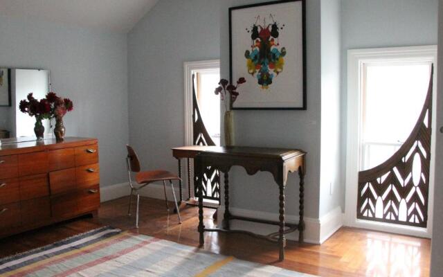 The Wedding Cake House