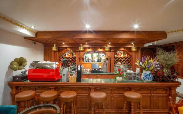 Athena Hotel