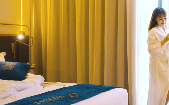 Regatta Stay Kozi Square Kuching