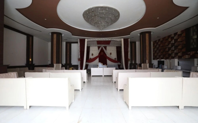 Capital O 30972 Hotel Centrum