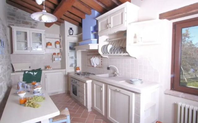 Nice Apartment in Apecchio With Shared Swimming Pool