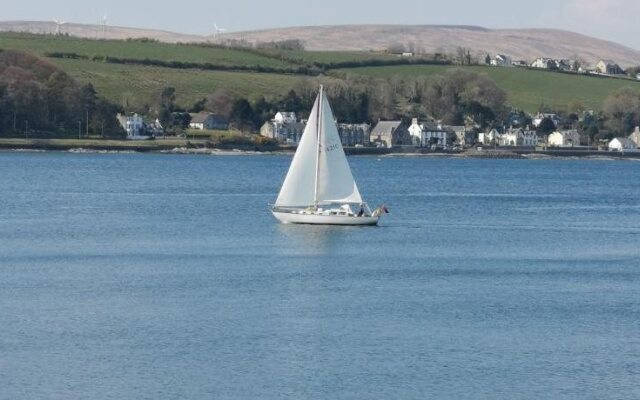 Summer's Bay Hotel