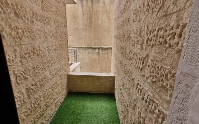Charming Amman Apartment With Central AC and Wifi