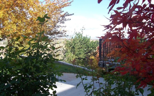 Wild Rose Manor Bed and Breakfast