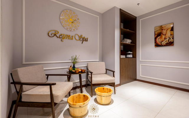 Reyna Hotel Hanoi