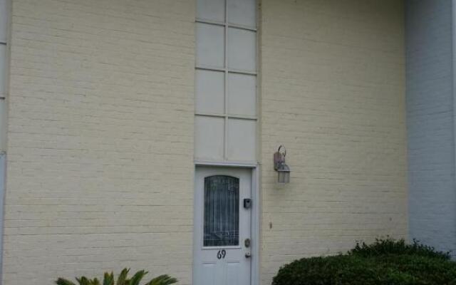 Marina Townhouse at Oak Glenn