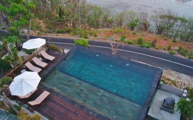 Manta Cottages with Sea View