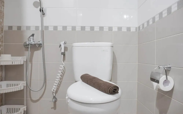 Premium And Comfortable 2Br Apartment At Royal Olive Residence