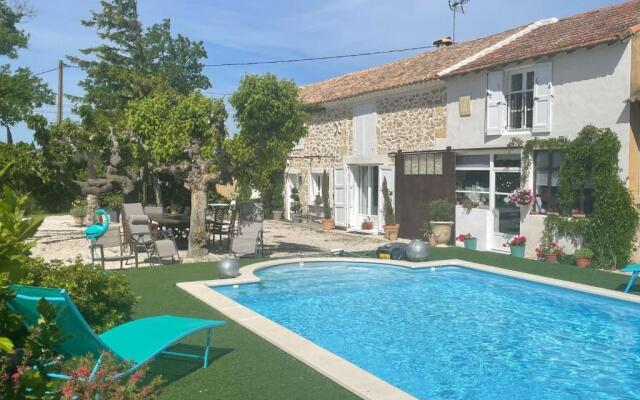 Appt 2 pieces dans Mas provençal