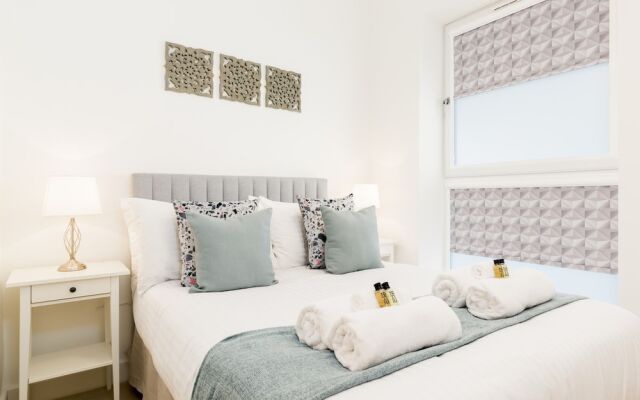 Stylish Executive Apartment - Coventry City Centre