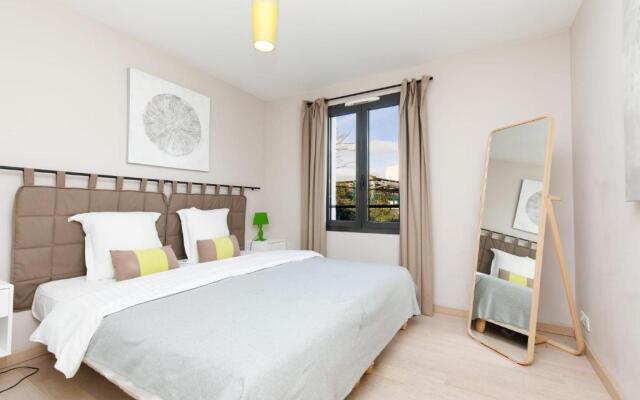 3 Bedrooms: 200m From Croisette