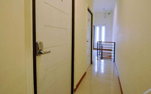 ZEN Rooms Basic Tanjung Duren Syariah