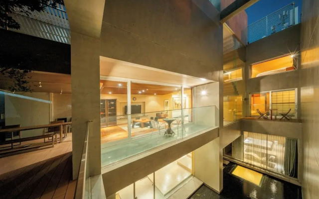 Azabu Modern House