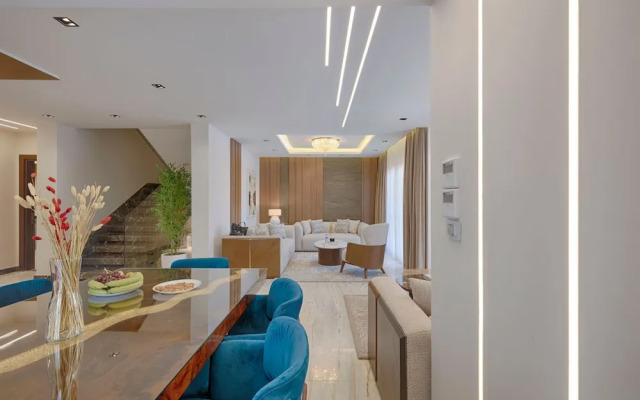 Vesta - Luxury Villa - 3BR - CFC I