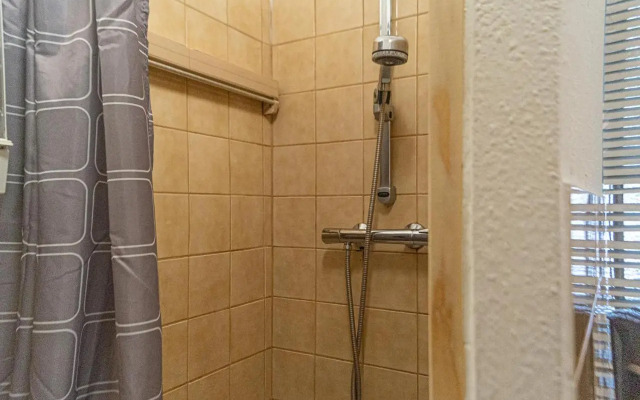 Charming Apt - ideal for Longstays