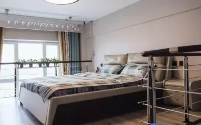 Yiran Loft Homestay (Zhongwei Xiangyang Pedestrian Street)