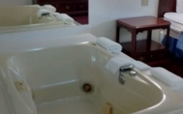 Travelodge Lake Erie Sandusky