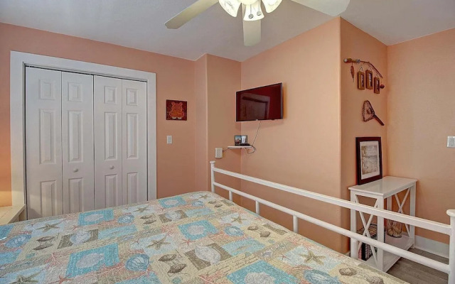 Spacious & Pet Friendly + Game Room Sleeps 10