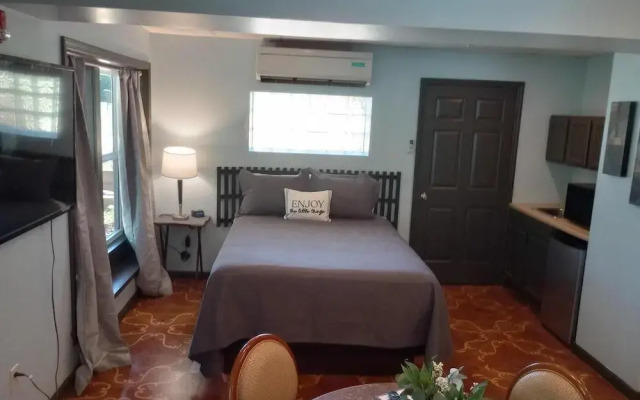 Elk River Hotel & Cafe