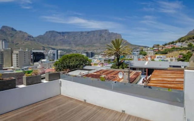 Signal Hill 1 by CTHA, Cape Town
