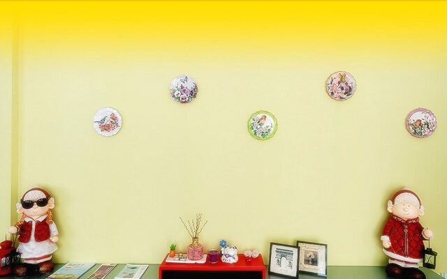 Liuhe Corner House 737