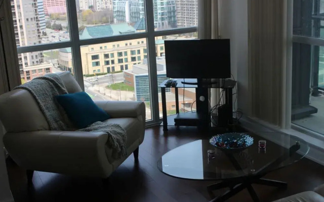 Deluxe Corner Suite - By Elite Suites