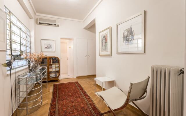 Elegant & Spacious 2bdr Flat