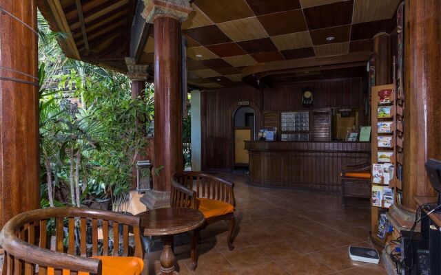 RedDoorz near Petitenget Beach