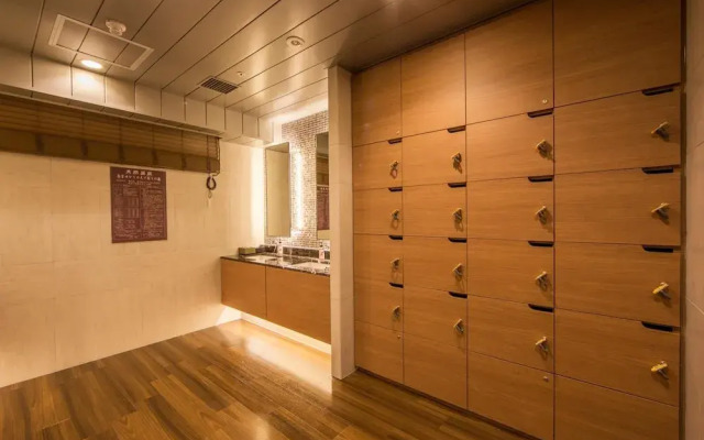 Super Hotel Premier Osaka Honmachi