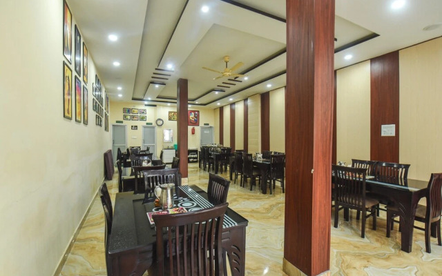 OYO Flagship 13855 Hotel Green Hills