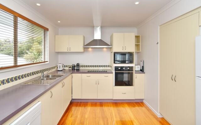 Panorama - Christchurch Holiday Homes