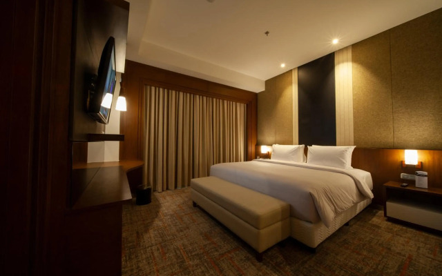 Avenzel Hotel & Convention Cibubur
