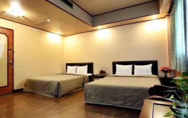Hotel Lee - Chan
