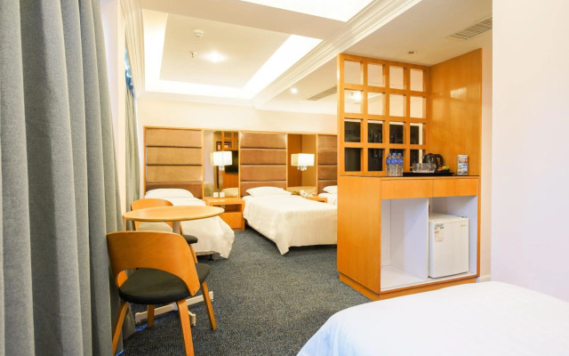 Warwick Hotel