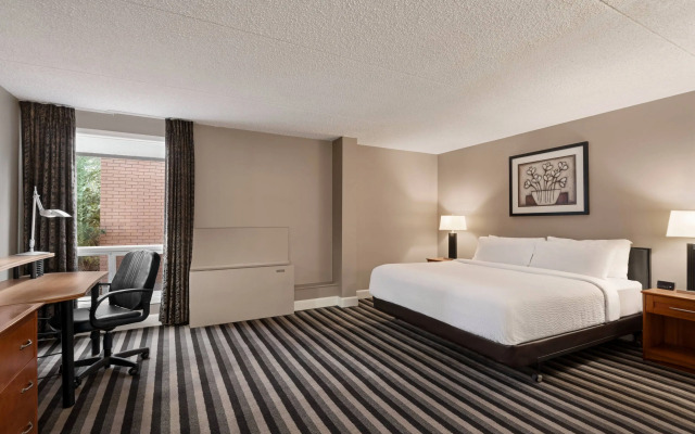 Royal Hotel West Edmonton, Trademark Collection by Wyndham