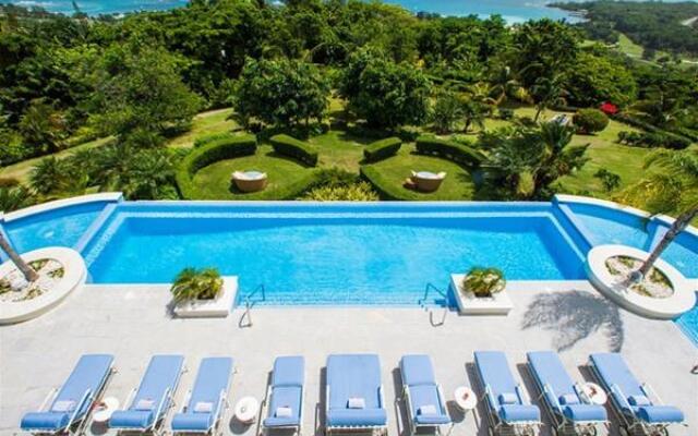 6 Br Villa Montgeo Bay