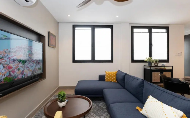 The Rooftop Condo by Acomodo
